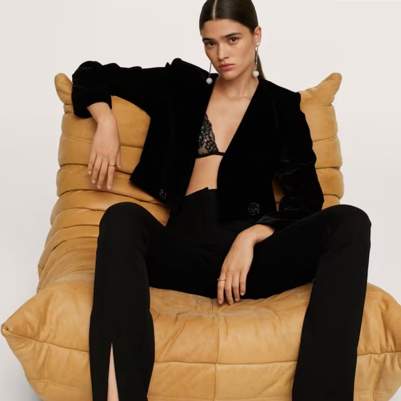 Mango Cropped Velvet Blazer - Picture 2 of 12